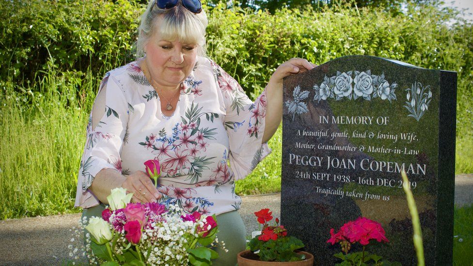 Maxine Fulcher at her mother's grave