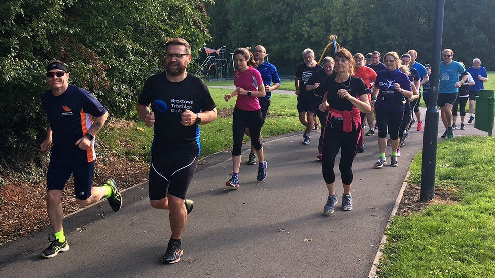 Mickleover Running Club turns out for attack victims - BBC News