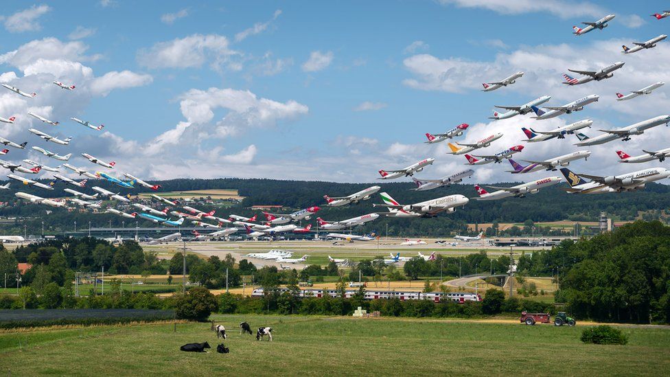 Montagem de fotos de aviões