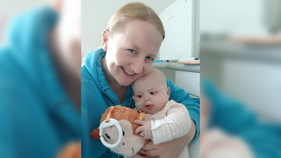 Hannah Godwin with baby Leia in hospital