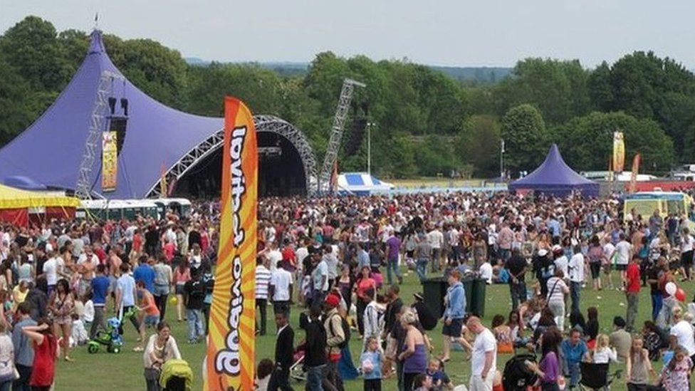Crowds at the Godiva Festival 2011