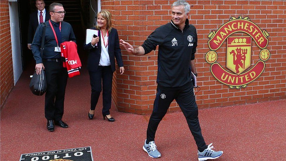 Jose Mourinho uwanjani Old Trafford