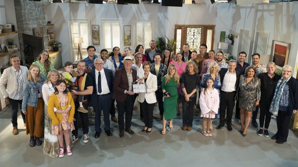 Neighbours cast say farewell on TV soap's last day of filming - BBC News
