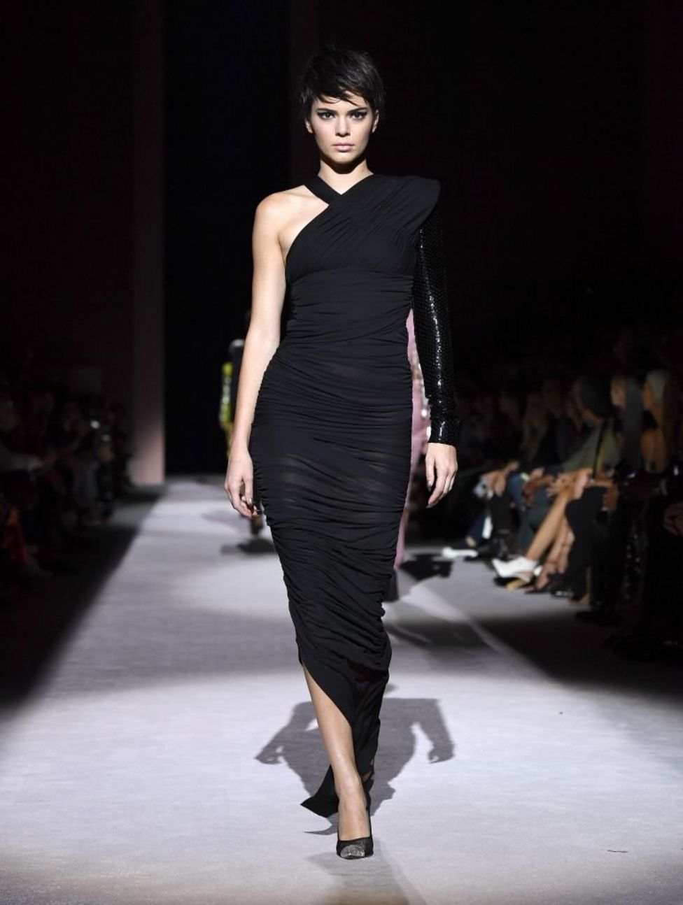 Tom Ford opens New York Fashion Week with Gigi Hadid and Kendall Jenner ...