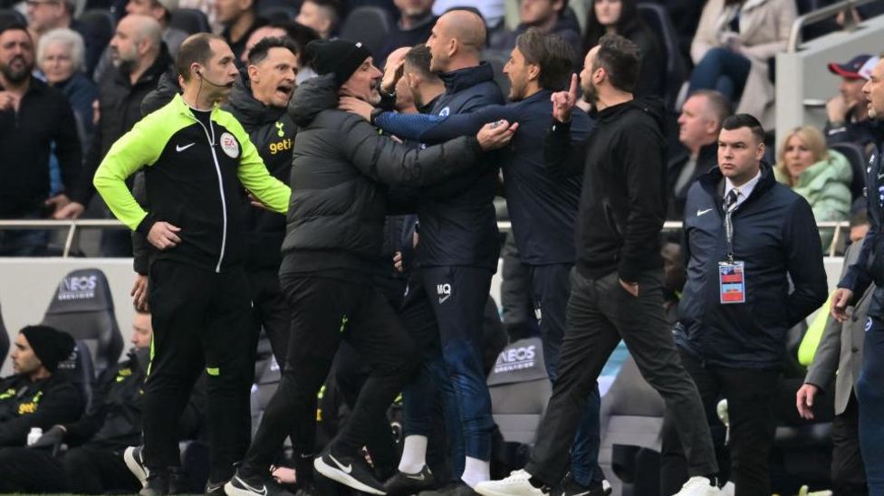 Brighton: Roberto de Zerbi urged to 'not get involved' in touchline ...