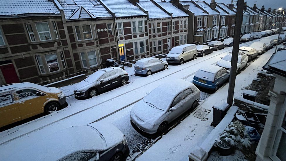 West of England residents wake up to covering of snow BBC News