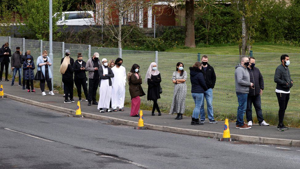 Vaccine queue in Bolton