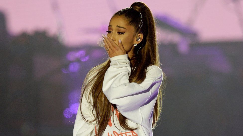 The Victorious cast tweeted their support to Ariana Grande after the  Manchester bombing - HelloGigglesHelloGiggles