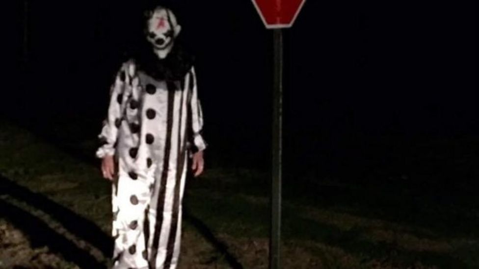 Lurking Clown Arrested In Kentucky Woods Near Apartments Bbc News