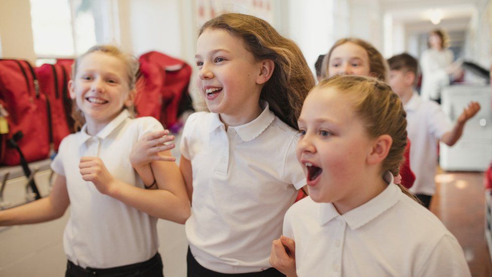 Back to school: Pupils head back to class - BBC Newsround