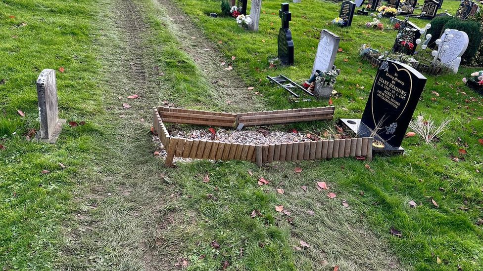 Diane Hemming's grave