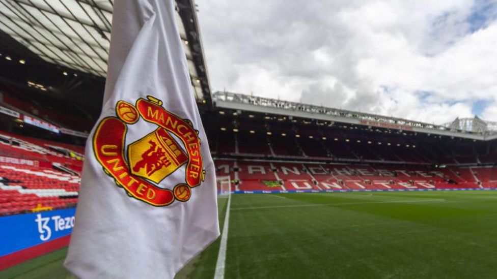 Manchester United agree deal with new shirt sponsor - BBC Sport