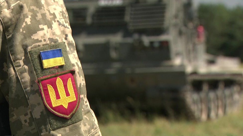 Ukrainian soldiers are trained on UK weapons