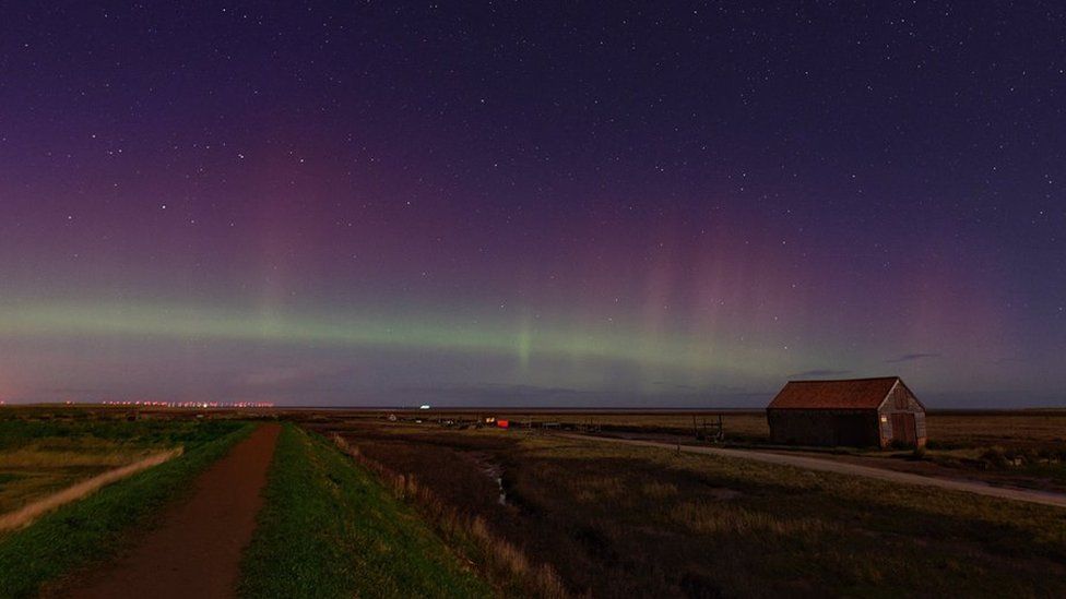 Northern Lights seen over England BBC News
