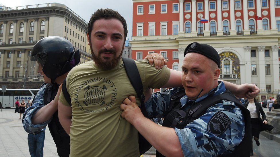 Dmitry Tsorionov, also known as Enteo, held by police in May 2015
