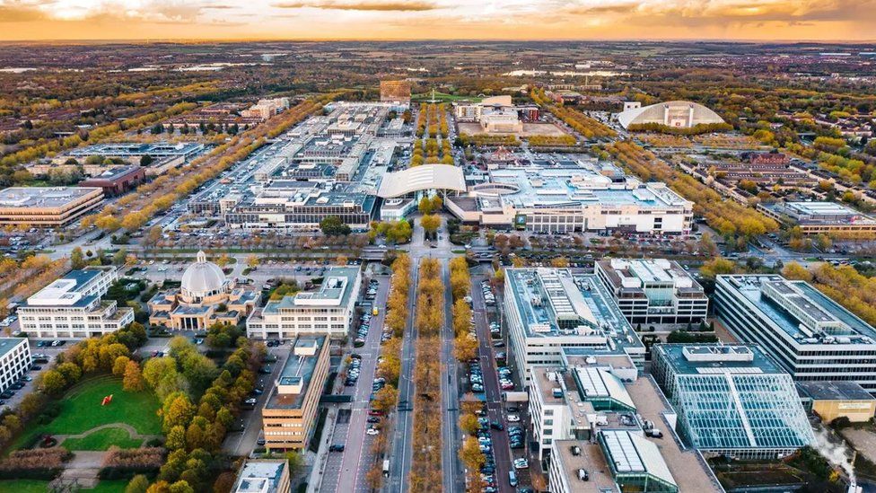 Milton Keynes Council declares cost of living emergency - BBC News