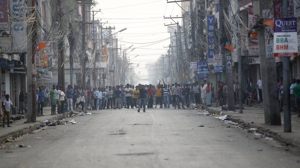 Madhesi protesters block the highway connecting Nepal to India on 4 November 2015