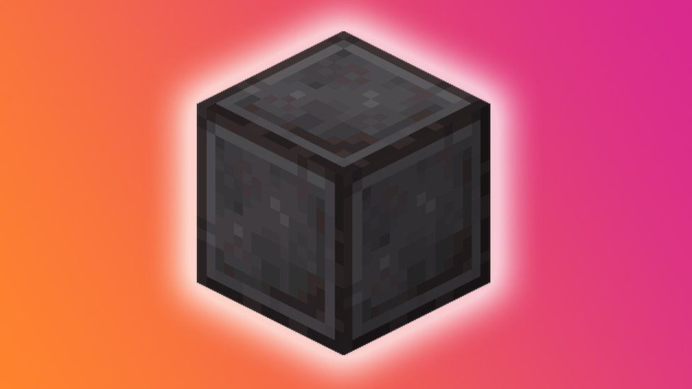 Minecraft Nether Update Is Netherite Better Than Diamonds Cbbc Newsround - how to make a block do damage roblox