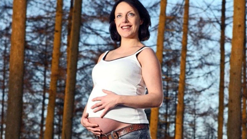 Rhiannon Davies pregnant with Kate