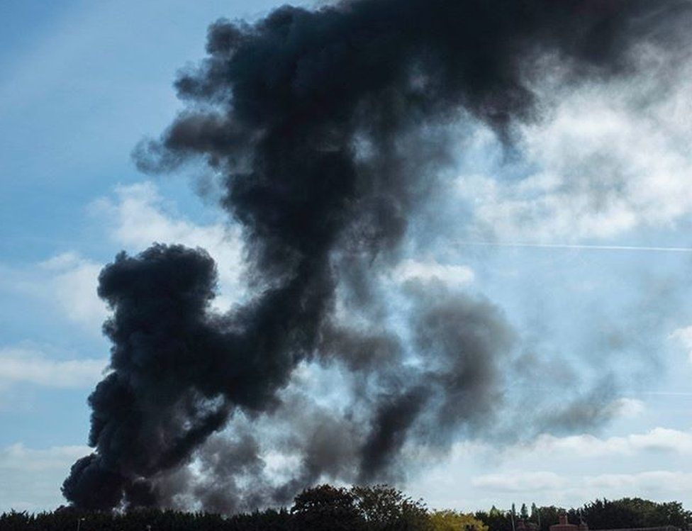 Hitchin industrial estate fire involves electrical goods BBC News