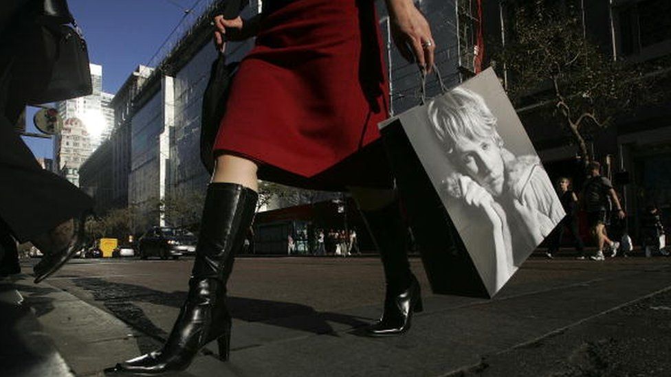 Consumer spending lifted the US economy in the second quarter