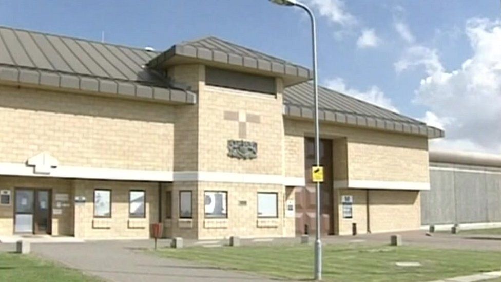 kent-s-hmp-elmley-concerns-remain-at-greatly-improved-bbc-news