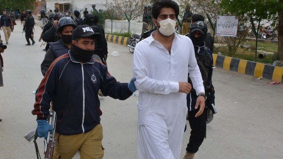 Doctors arrested after a demonstration in Quetta, 10 April 2020