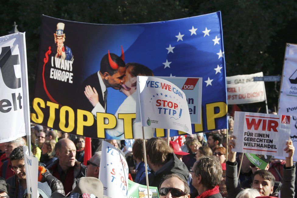 Anti-TTIP rally in Berlin, 10 Oct 15