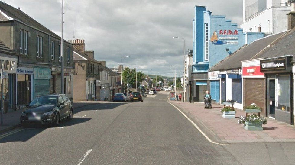 Lochgelly in Fife wins most improved town - BBC News