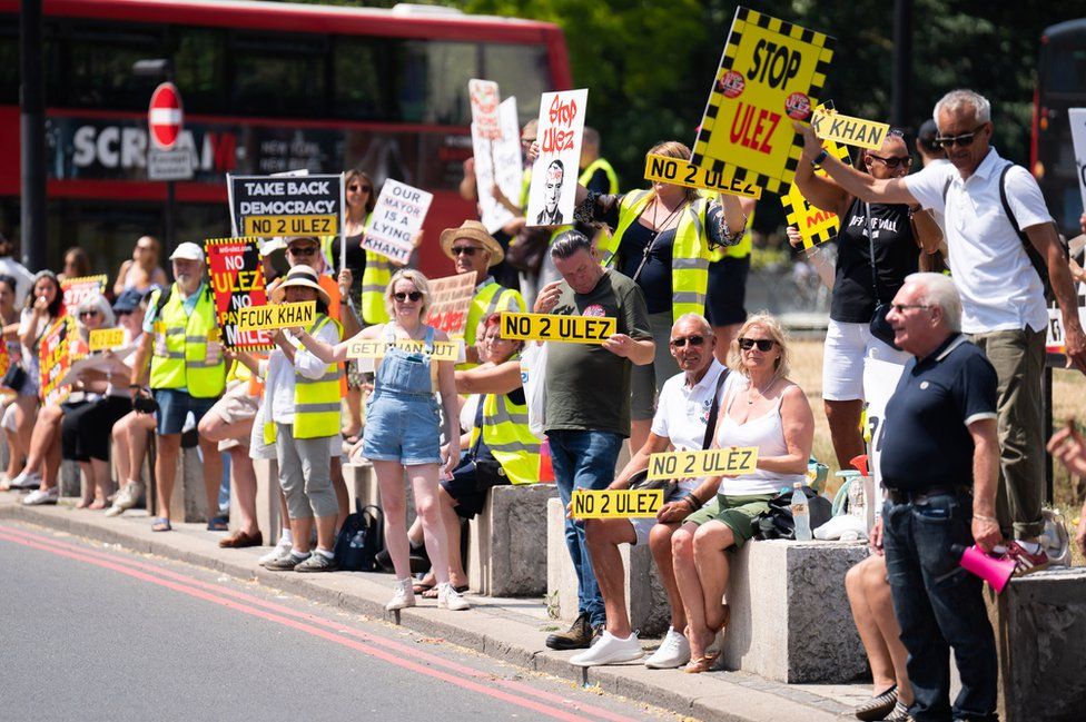 People protest against Ulez expansion at Marble Arch