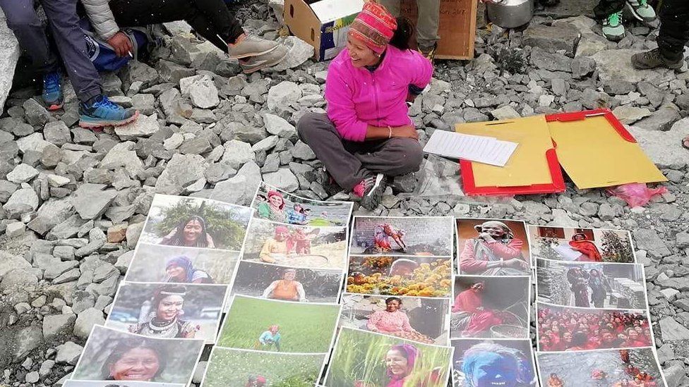 Climber and photojournalist displays her works at Everest base camp