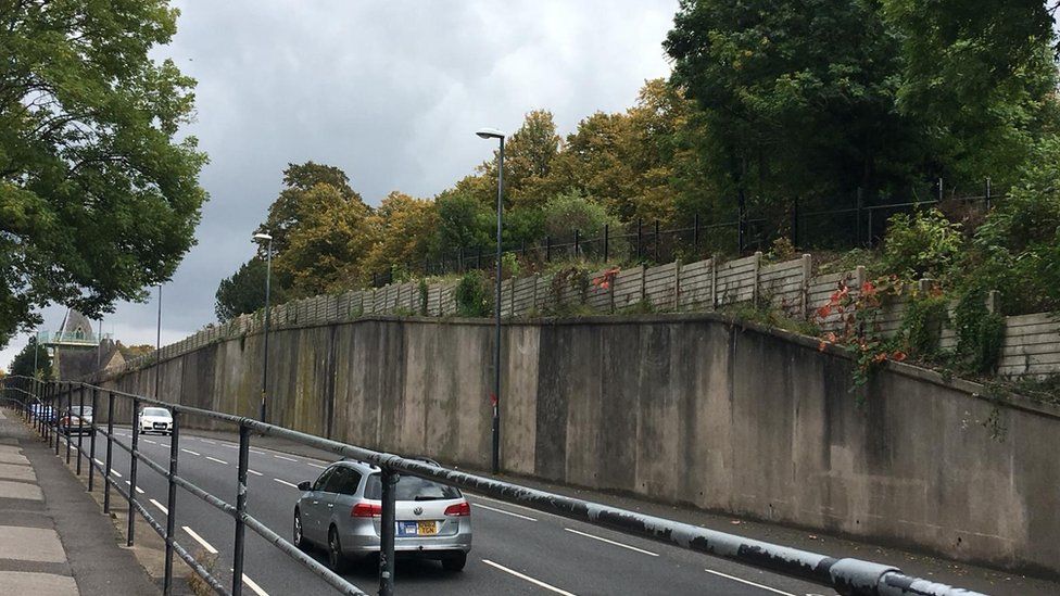 Wall on Nottingham Road