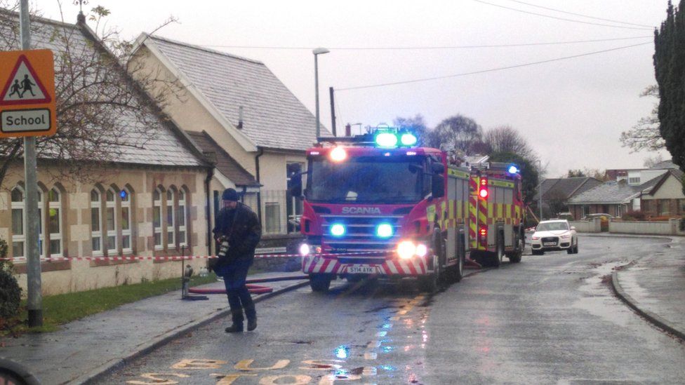 Fire crews at Balloch Primary School