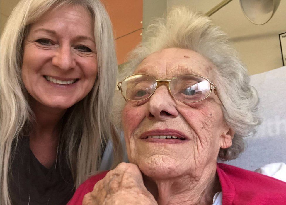 Jo Barrie (left) with her mother Nancy Lovering