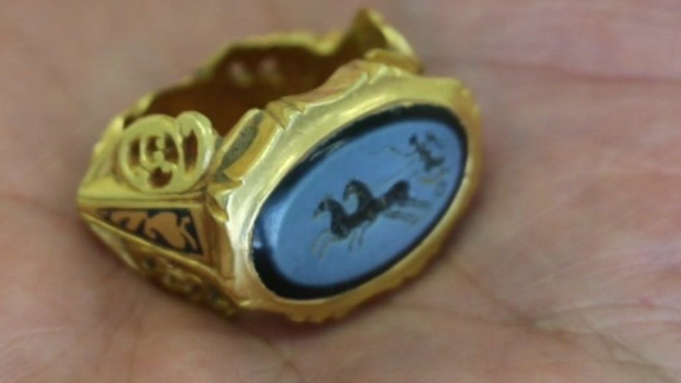 Gold ring found by Jason Massey