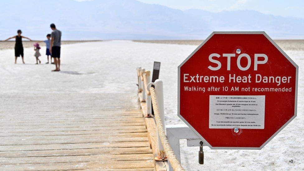 Heat warning in Death Valley