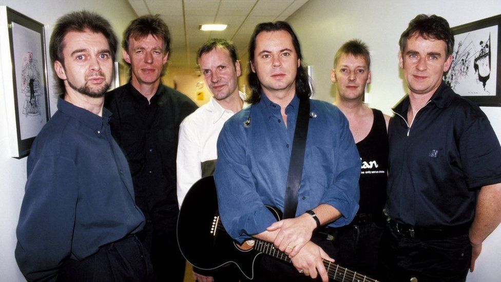 The Runrig line up in 1998
