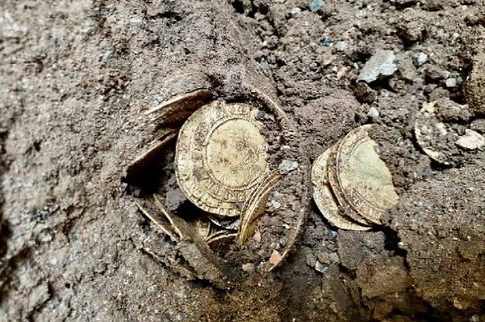 Ellerby: Gold coins found hidden under kitchen floor sell for £754,000 -  BBC News