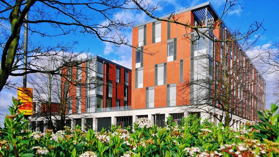 New Leicester medical hub honours Next's Davies BBC News