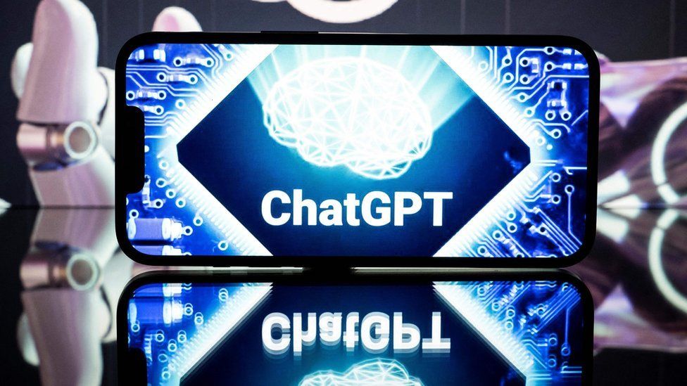 Экран с логотипом ChatGPT