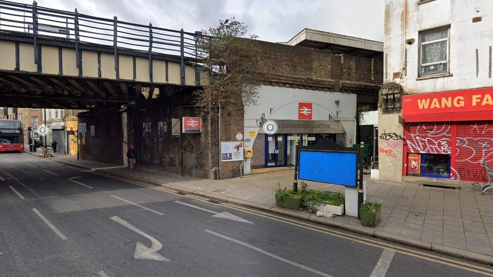 Brixton: Four injured as gunshots fired in south London