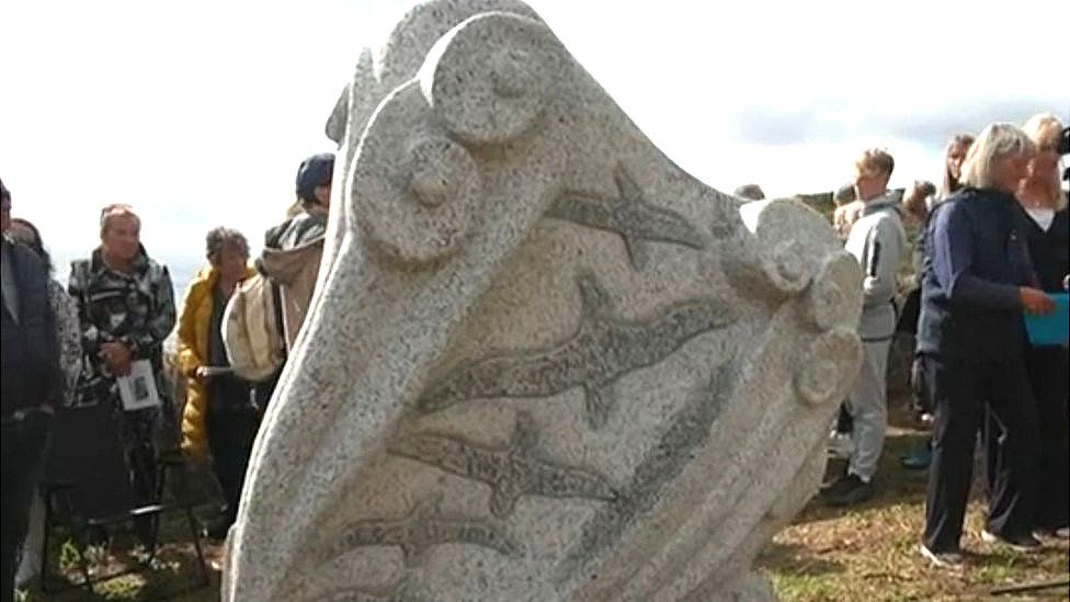 Memorial For Penlee Lifeboat Disaster 40th Anniversary - BBC News