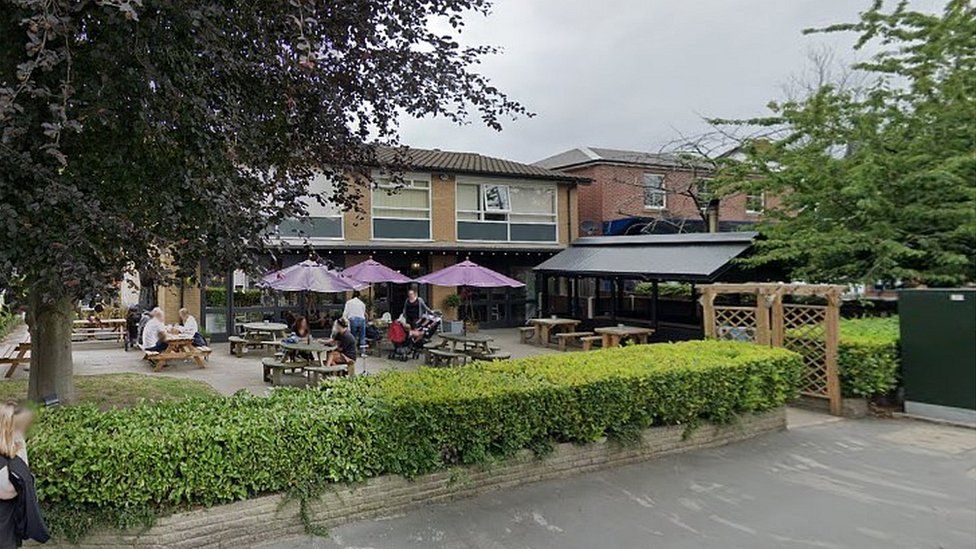 Coronavirus Heaton Moor bar owner angry at irresponsible