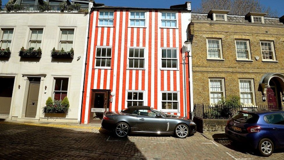 Striped townhouse in Kensington