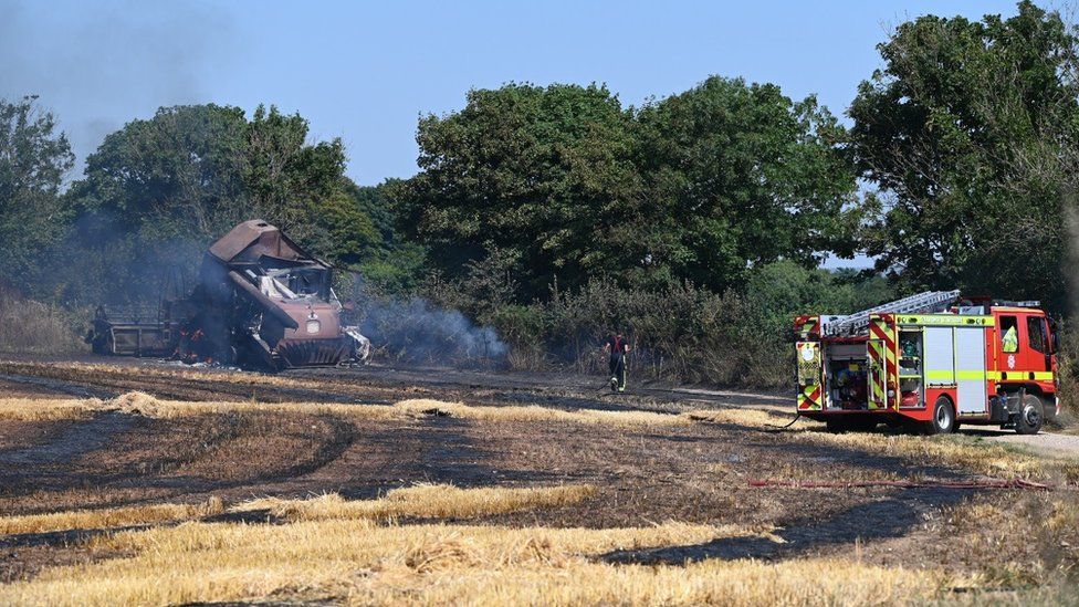 Field and combine harvester fire