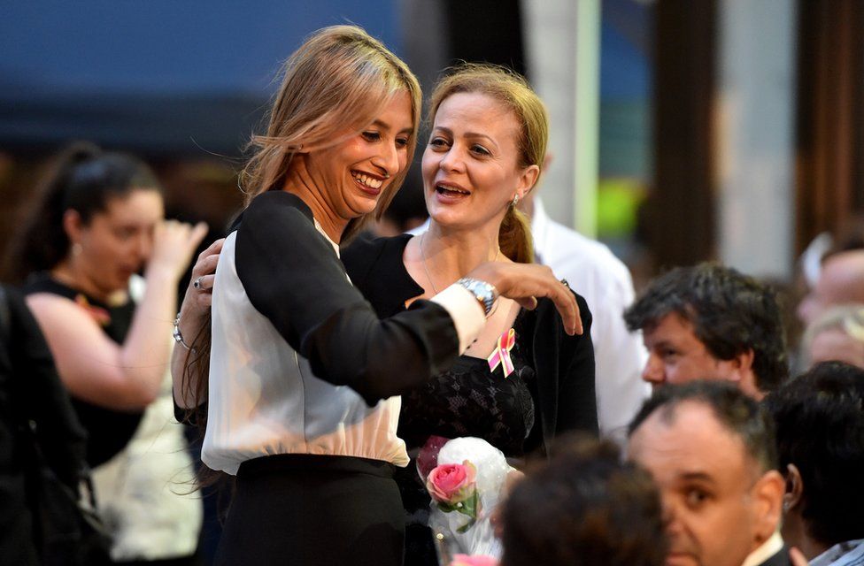 Sydney's Martin Place Hosts Cafe Siege Memorial - BBC News