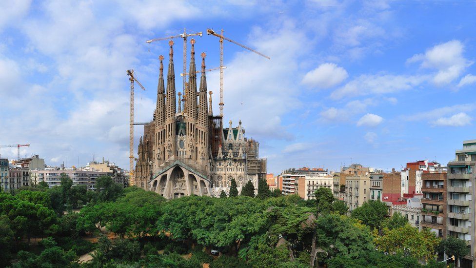 Sagrada Familia by Antonio Gaudì