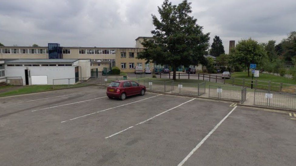 Witney school closes because of Covid staff shortages BBC News