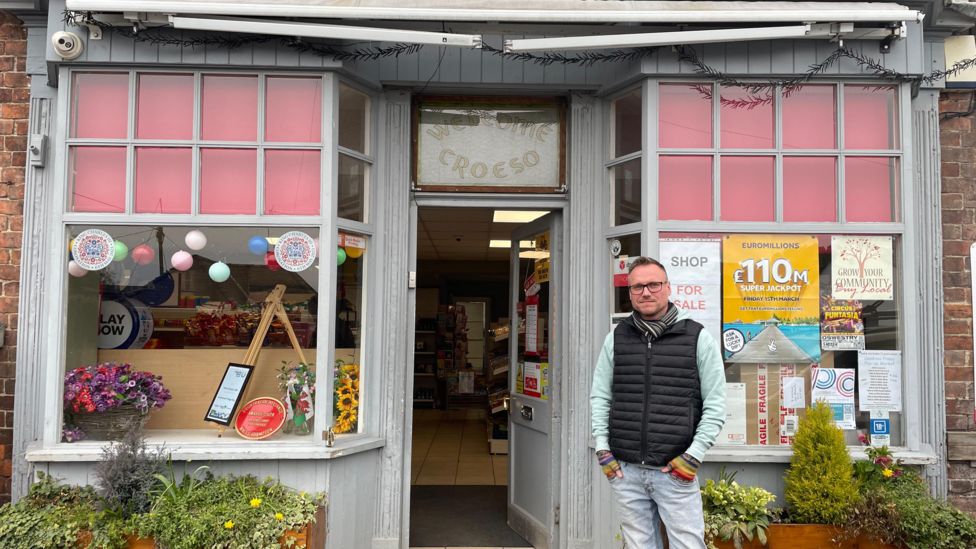 Heartbreak as Llanymynech village shop announces closure BBC News