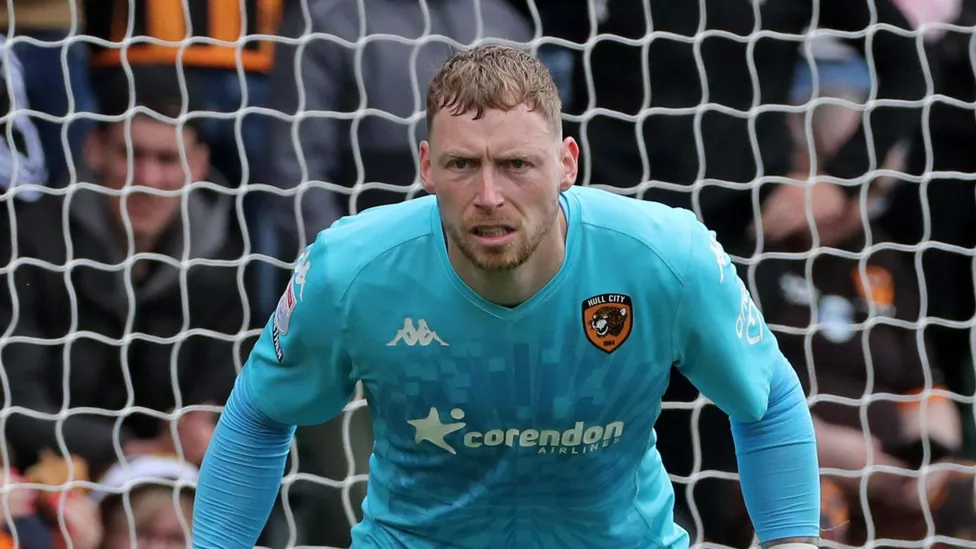 Birmingham City sign goalkeeper Ryan Allsop from Hull City on a three-year contract 